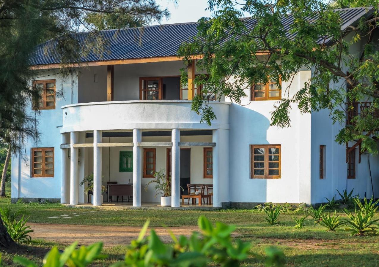 Hotel Kayjay Palms Passikudah Exterior foto