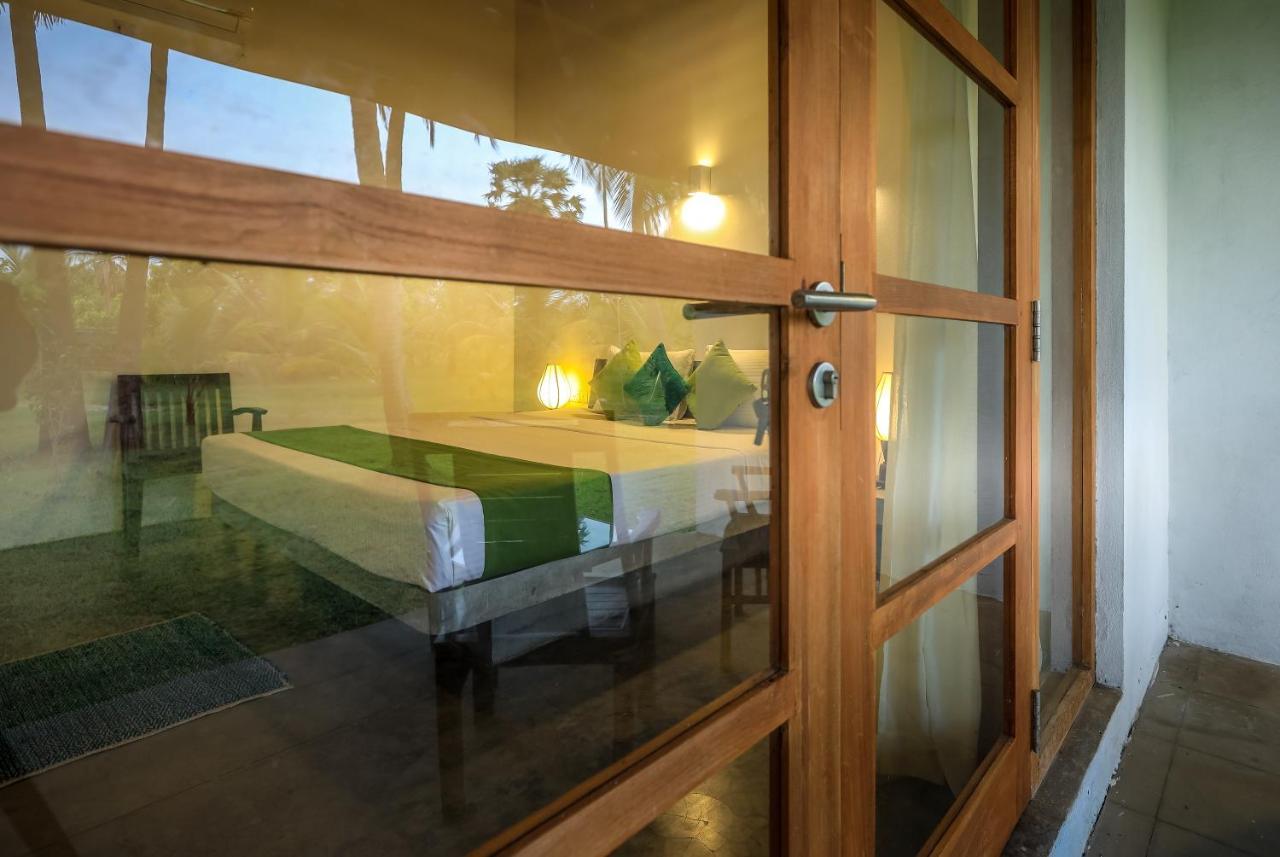 Hotel Kayjay Palms Passikudah Exterior foto